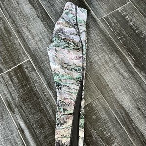 Lululemon Mesh panel legging